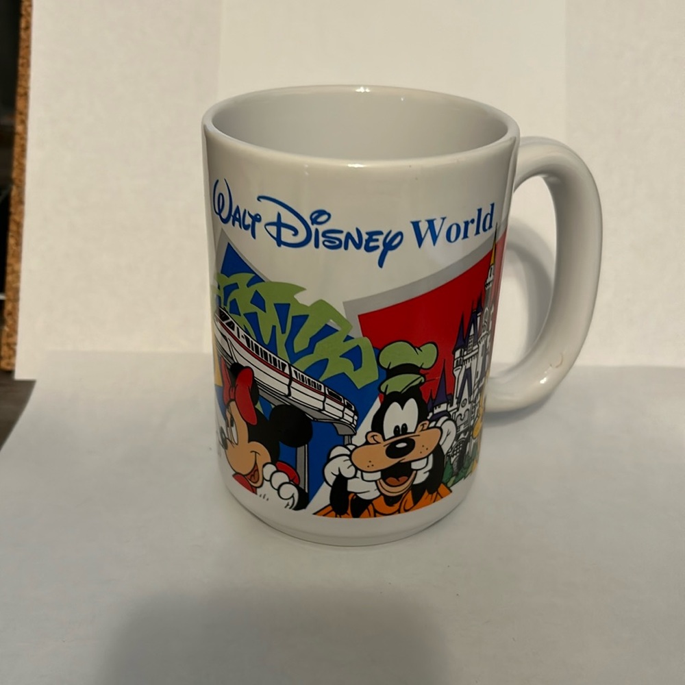 Walt Disney World WDW Vintage Mug.